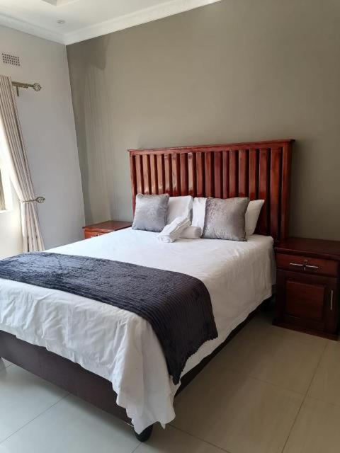 848 Guest House Victoria Falls Eksteriør billede